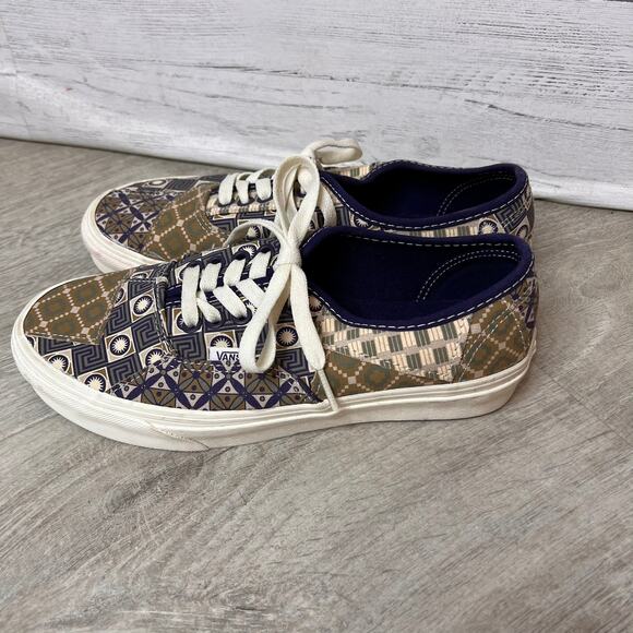 Vans Sneakers Womens Size 8 Authentic Patchwork Canvas Geo Trek Geometric - Picture 4 of 15